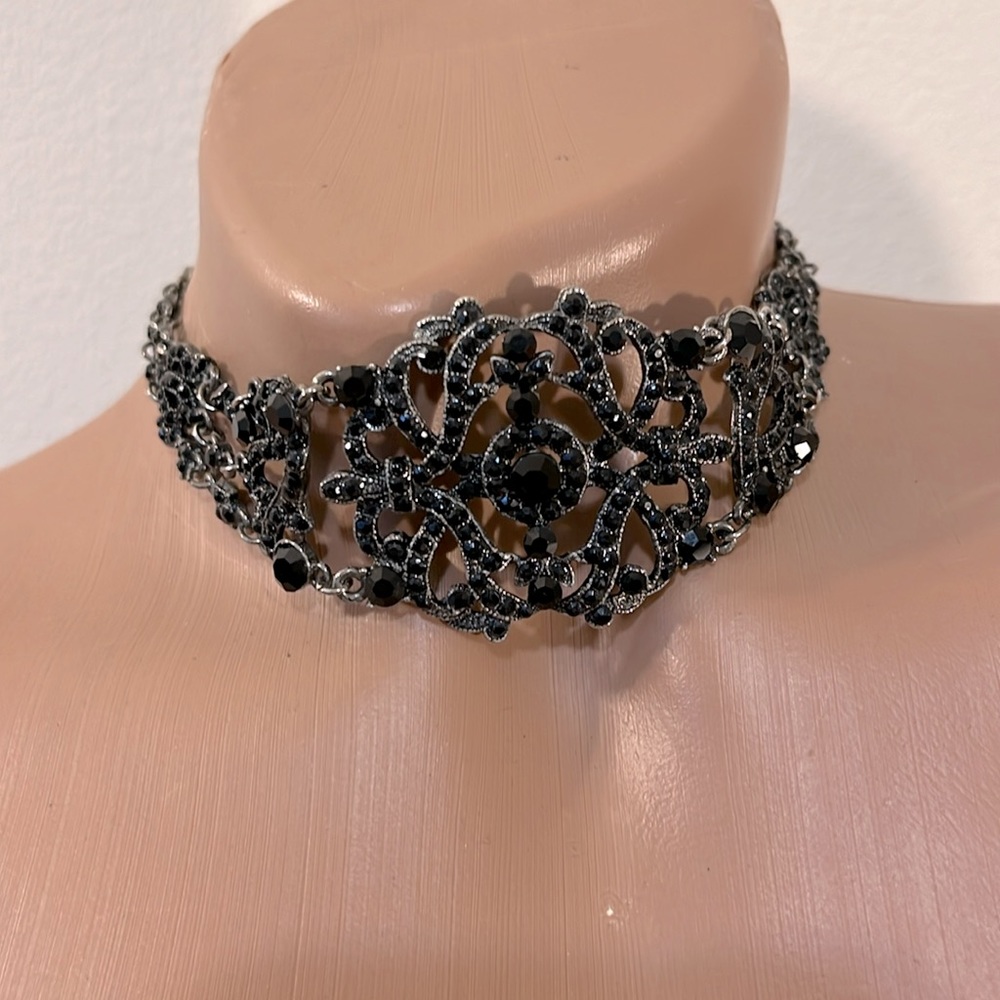 Ornate Black Gemstone Silver Statement Choker Nec… - image 1